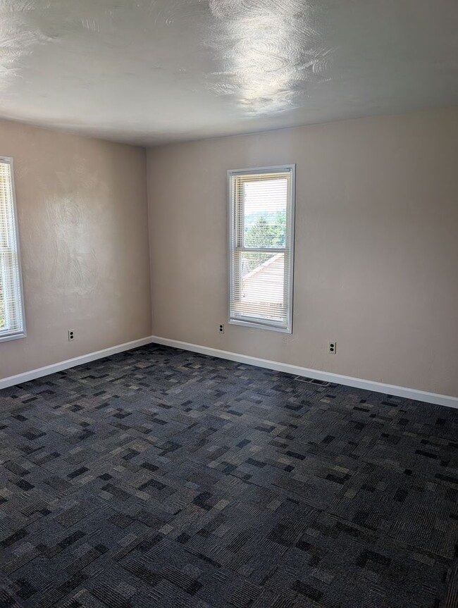 Photo - 126 Latimer Ave Unit Apt 1