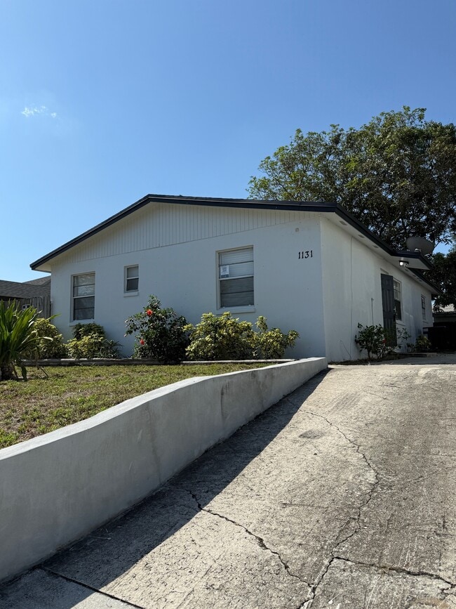 Photo - 1131 W 26th St Casa