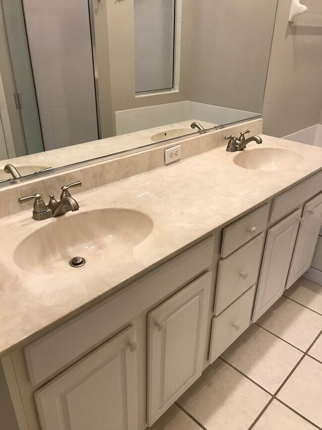 Photo - 1727 San Silvestro Dr Casa