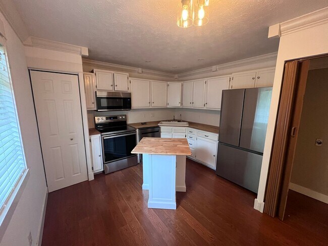 3 Bedroom House!