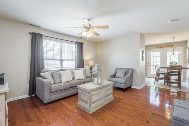 Photo - 10610 Missoula Way