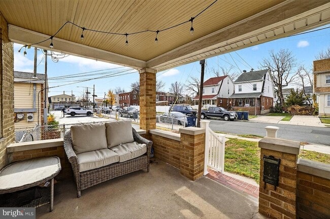 Photo - 18 Myrtle Ave