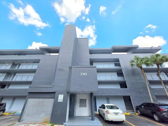 Building Photo - 310 Fontainebleau Blvd Unit 506