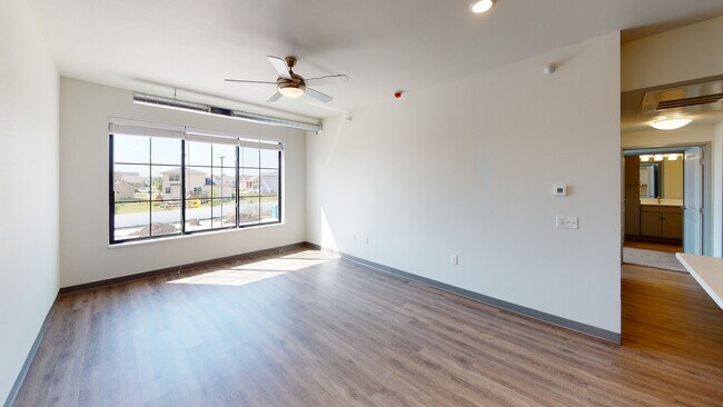 Photo - 1520 NW Irvinedale Dr