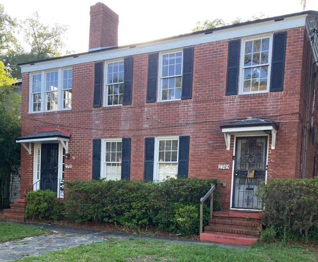 Photo - 2751 Oak St Unit 2751
