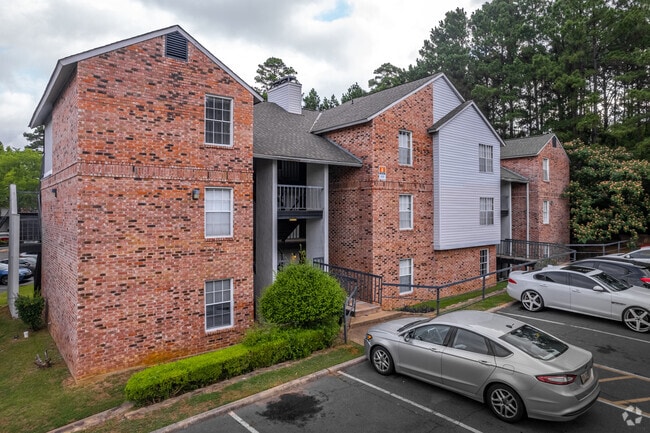 Summer Pointe Apartments