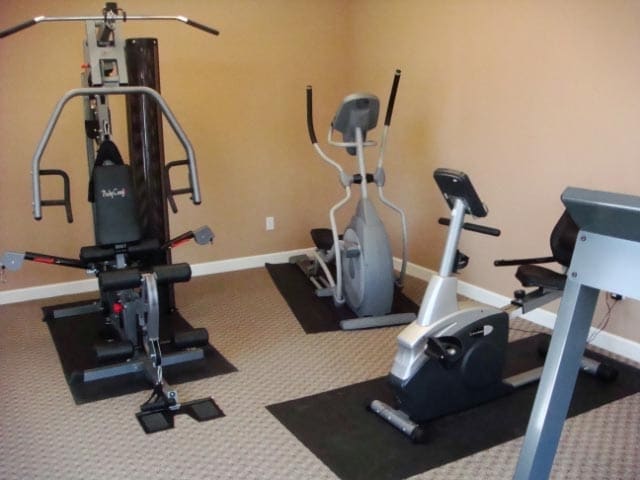 Fitness Center - Sawgrass Apartments