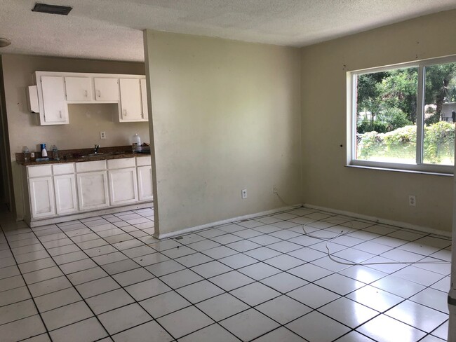 Photo - 3-1 with impact windows