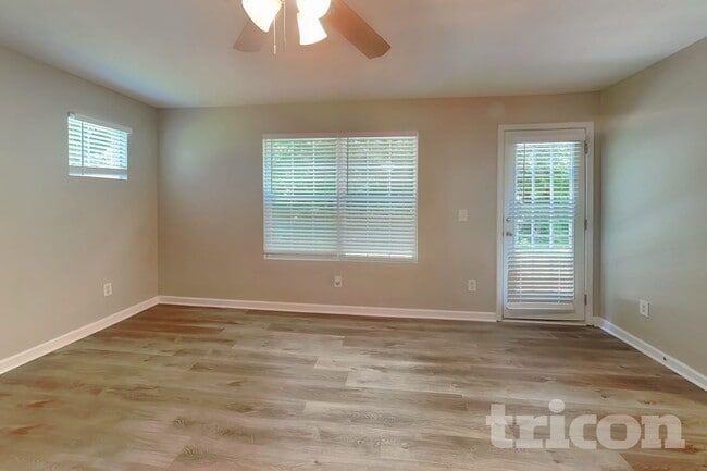 Photo - 40 Deadwood Ln