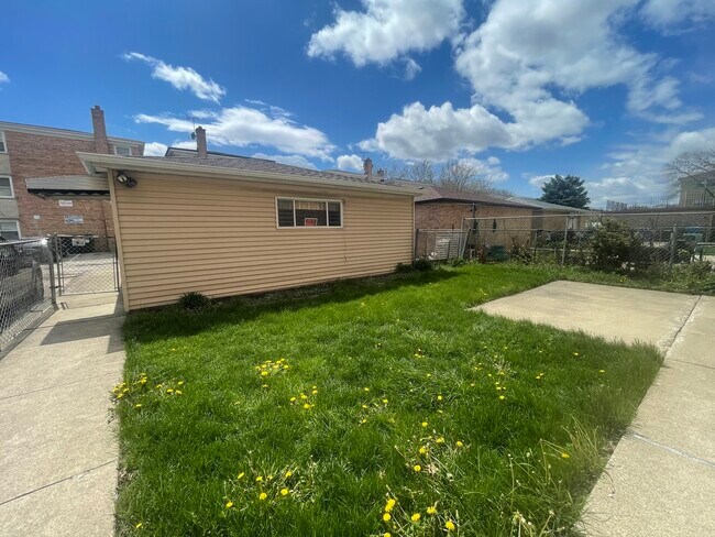 Photo - 8645 W Summerdale Ave Unit 1