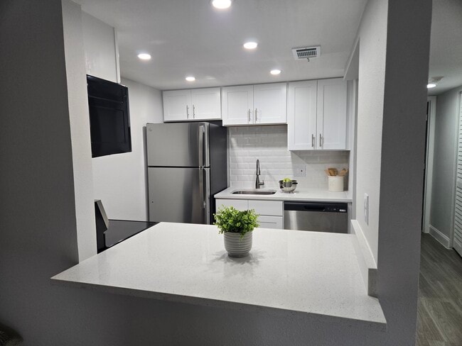 Photo - Veranda Flats