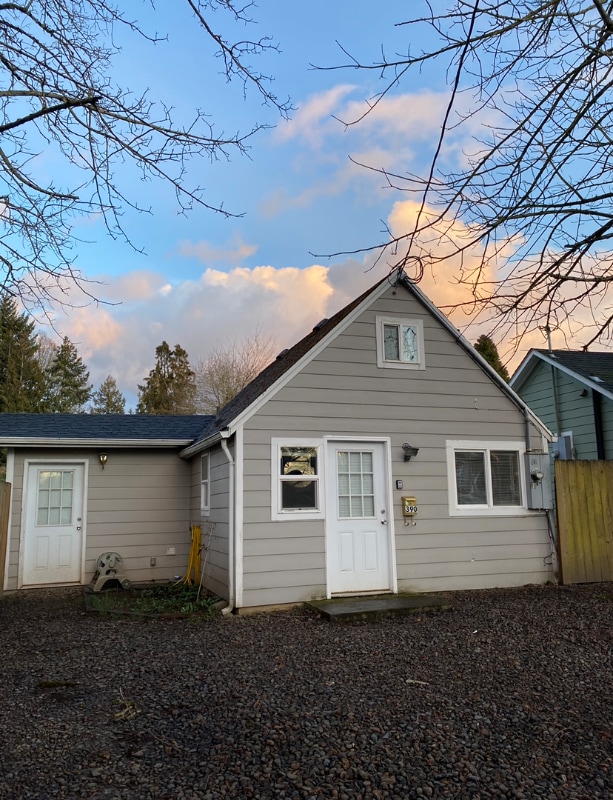 Building Photo - 390 22nd St SE Rental