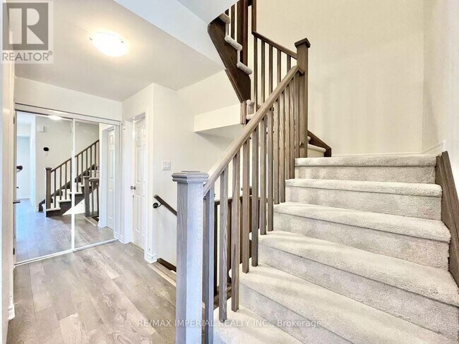 Photo - 1081 Danforth Rd