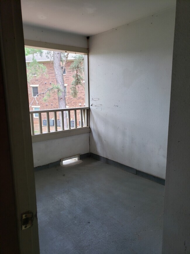 Photo - West Raleigh. Perfect for Roommates. Walk to NCSU! On Wolfline. Unidad 302