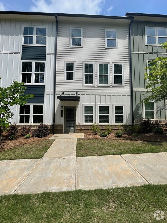 Building Photo - Amenities and Location Make this 3-Level T... Rental