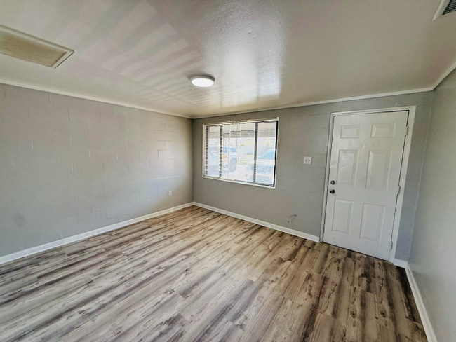 Photo - 314 7th Ave NE Unit 3