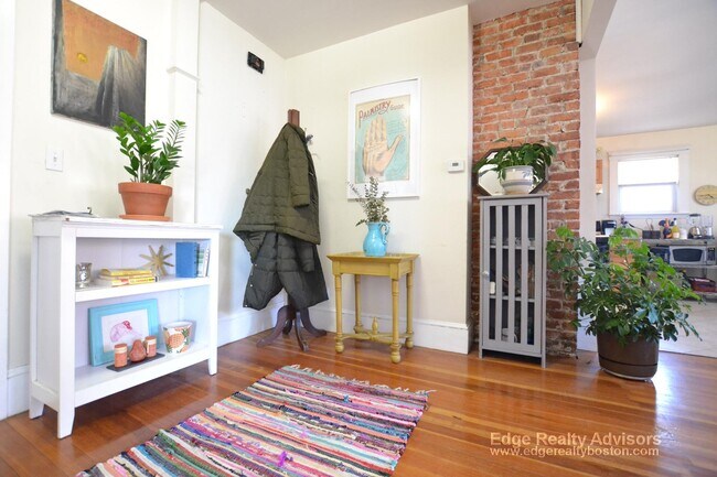 Photo - 505 Washington St Unit 2