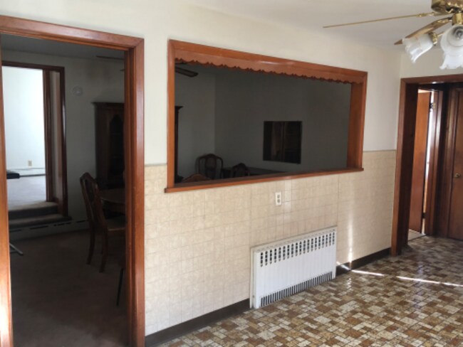 Photo - 2048 E Main St