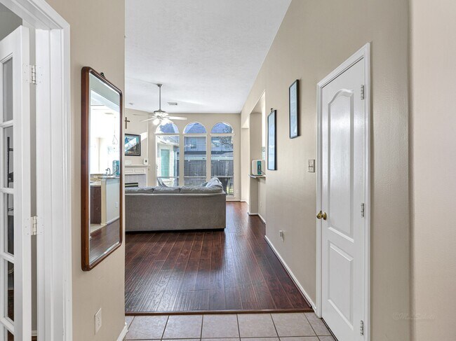 Photo - 3319 Shadowbark Dr