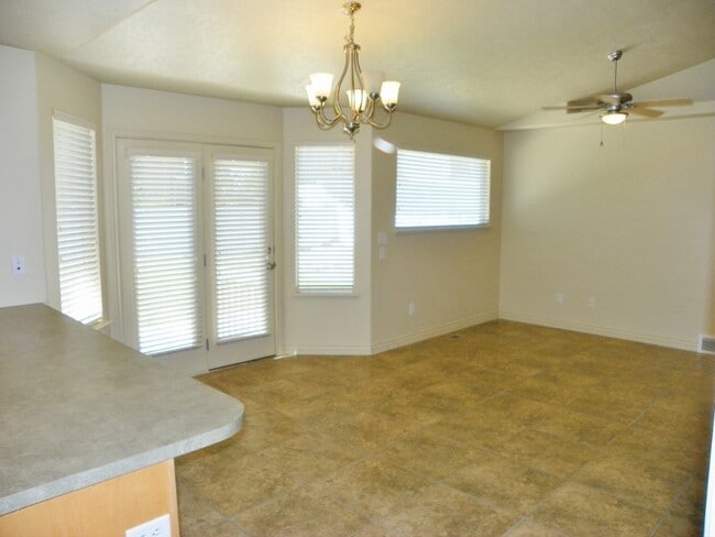 Photo - 3 Bed 2 Bath Home in a Quiet Herriman Neighborhood.