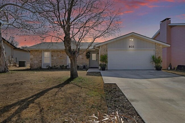 Photo - 805 Garden Path Dr