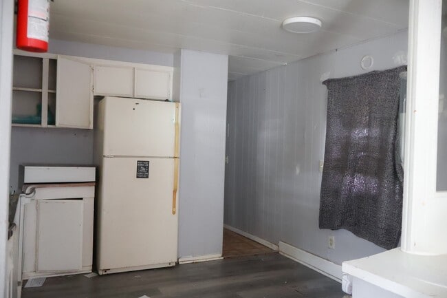 Photo - 195 Jonna St