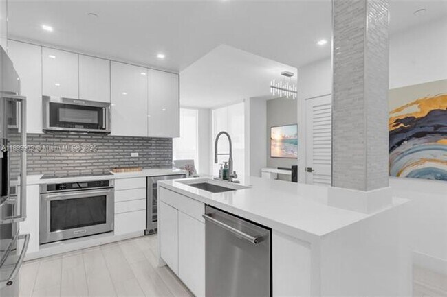 Photo - 2525 SW 3rd Ave Unit 2525 SW 3rd Ave  1002