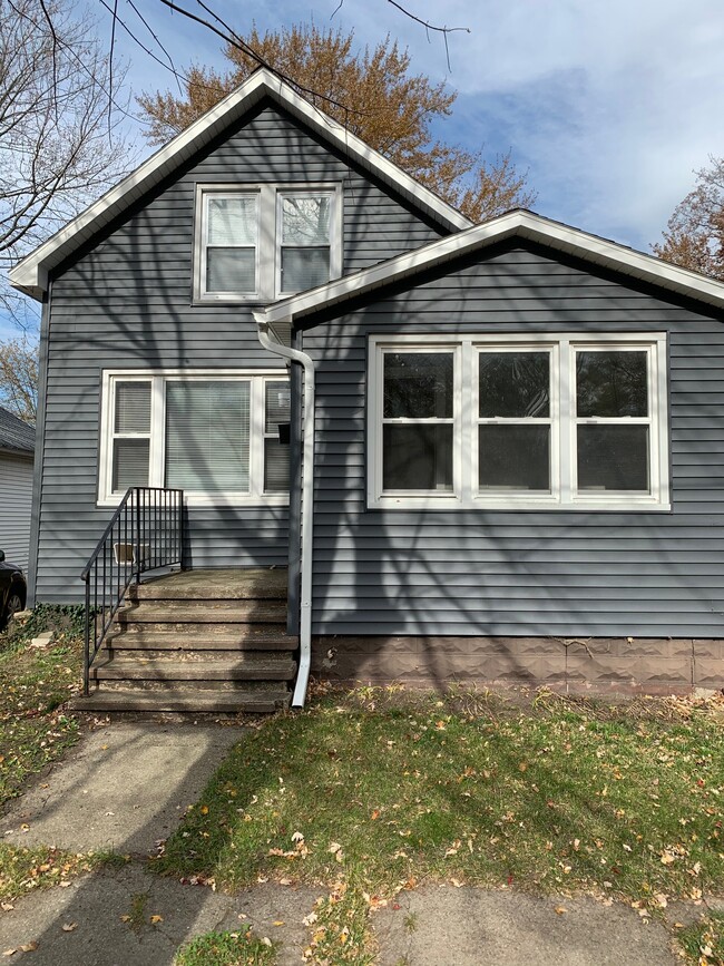 Photo - 372 Orchard Ave