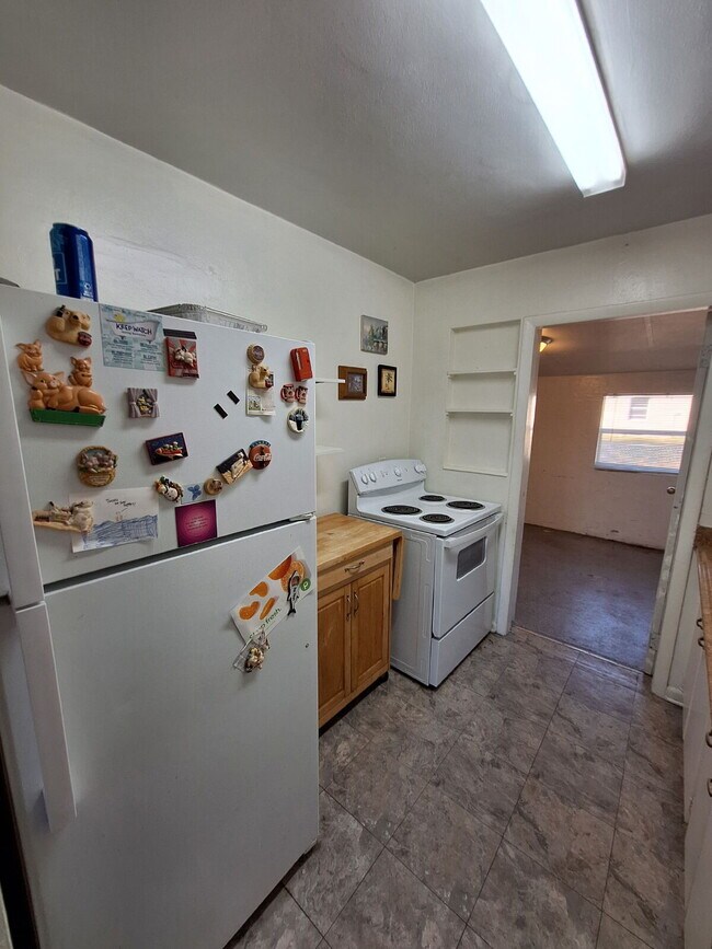 Photo - 3/2 Single Family Home available in Pt Cha...