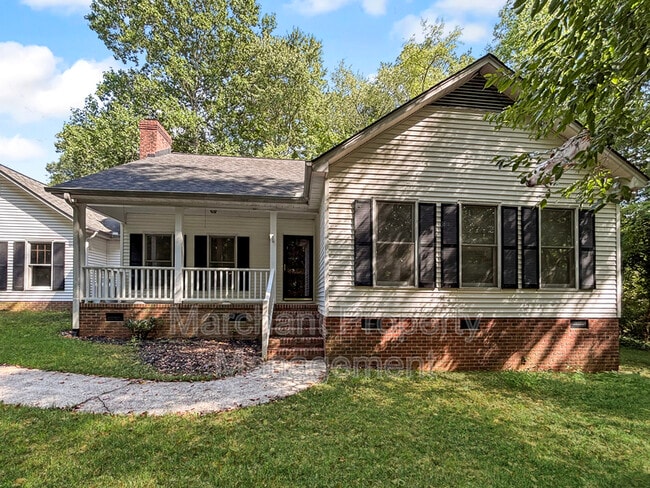 Building Photo - 44 Regent Dr