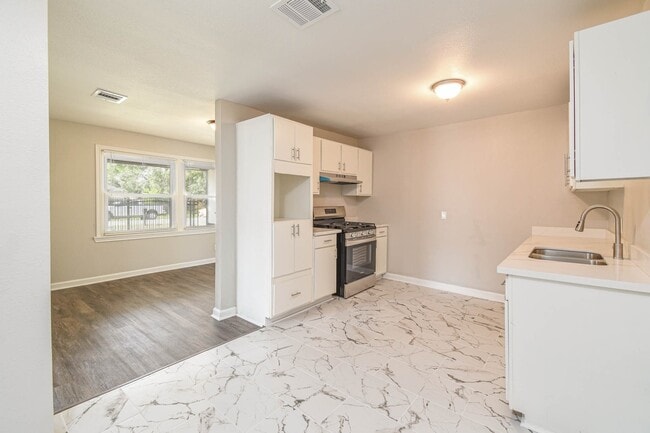 Photo - 3709 Gager St Unidad 1