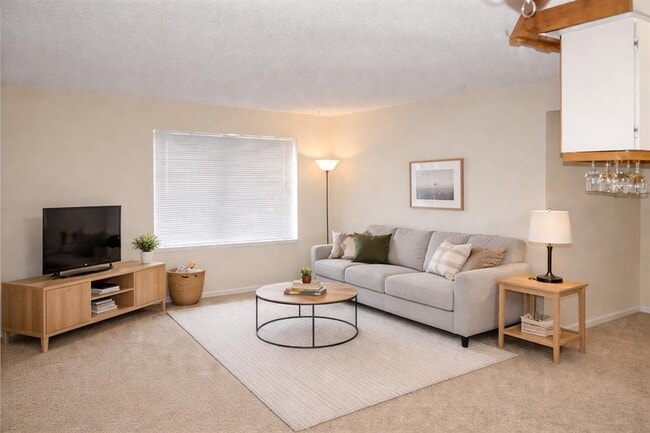 Building Photo - 910 Duncan Ln Unit 52