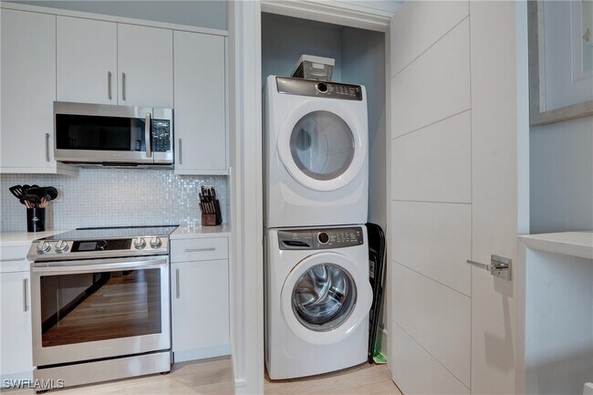 Photo - 101 8th St S