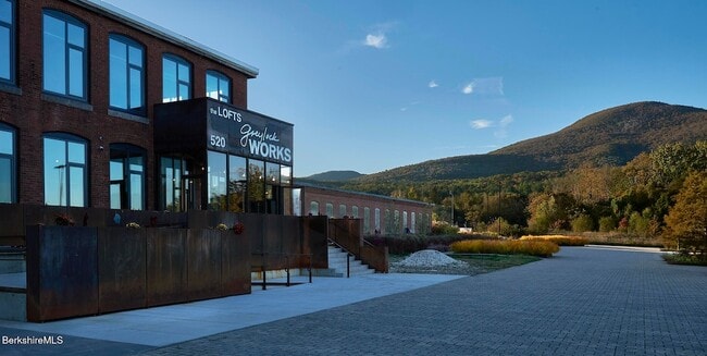 Photo - 520 State Rd Unit 207