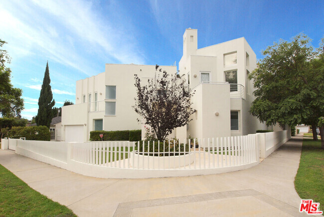 Building Photo - 269 N Bundy Dr Rental