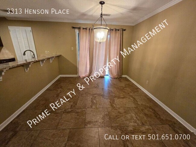 Photo - 3313 Henson Pl
