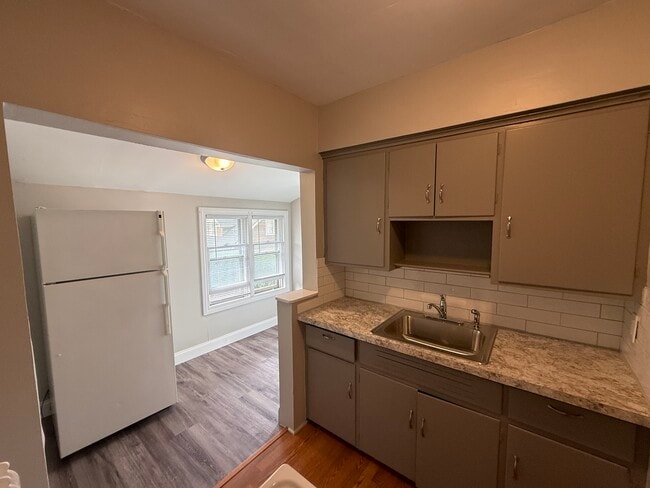 Photo - 223 Prospect Ave NE