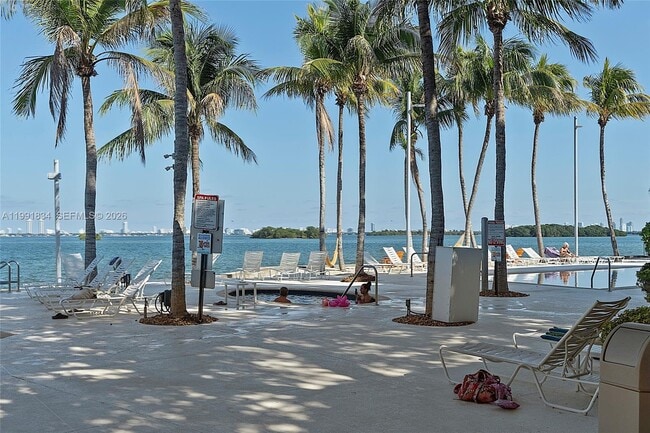 Building Photo - 777 NE 62nd St Unit C501