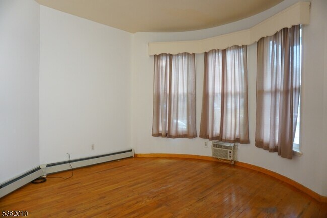 Photo - 247 Mt Prospect Ave