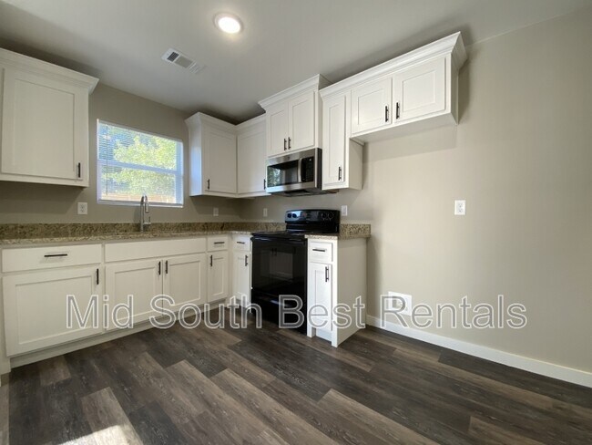 Photo - 2216 W 16th B