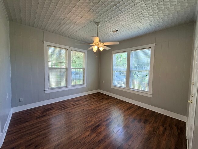 Photo - 508 Forrest St