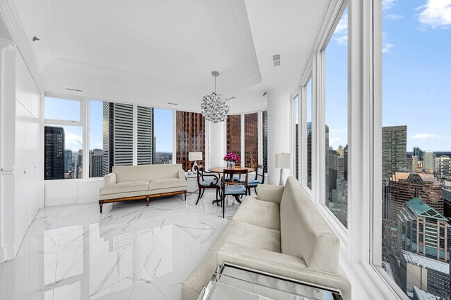 Photo - 1 King St W Unit SI ID1388909P