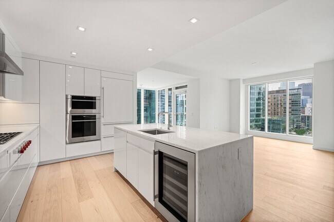 Photo - 150 Seaport Blvd Unit 10B