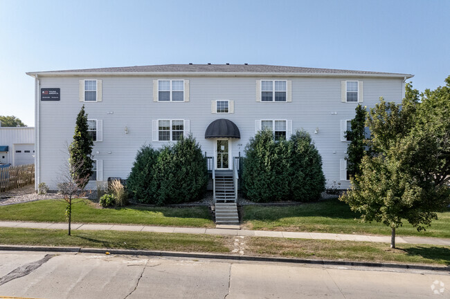 Building Photo - 108 Oak Creek Plaza Rental