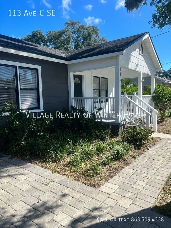 Ease in to this Quaint 2 Bedroom 1 Bath in... - Ease in to this Quaint 2 Bedroom 1 Bath in... Apartamento