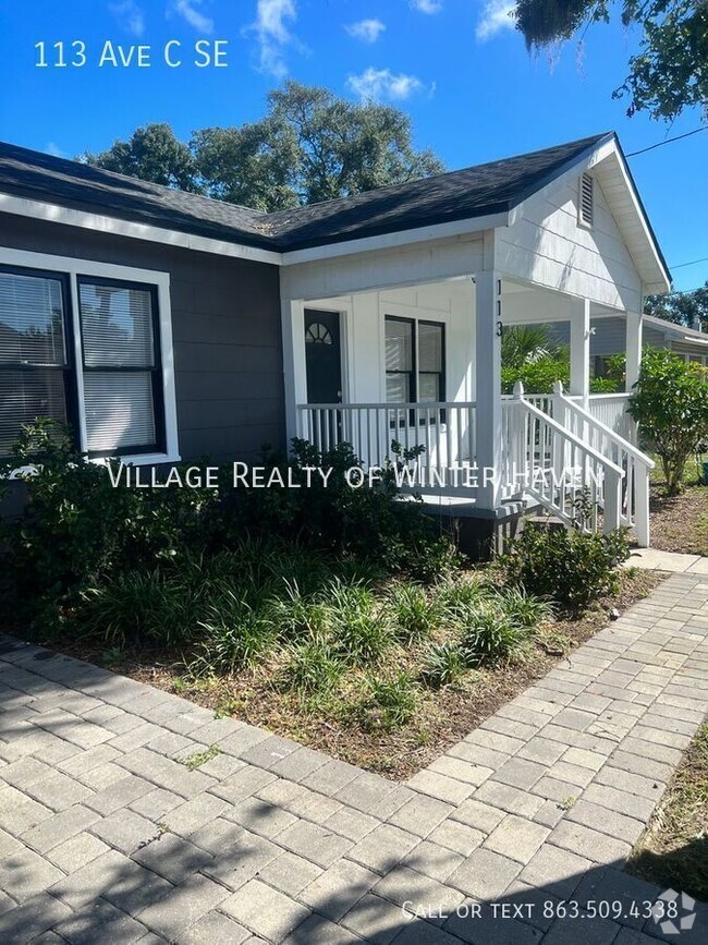 Building Photo - Ease in to this Quaint 2 Bedroom 1 Bath in... Rental