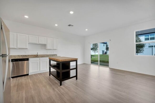 Photo - Townhome in Madison Place Davenport