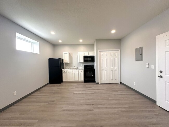 Photo - 1 bedroom 1 bath modern apartment Unit 604-03 North Main Street