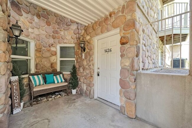 Photo - Darling Ground Floor Stonebrook Condo