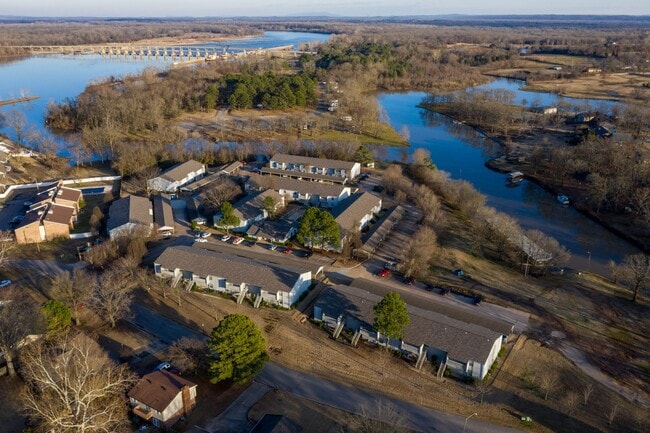 Photo - Marina Apartments